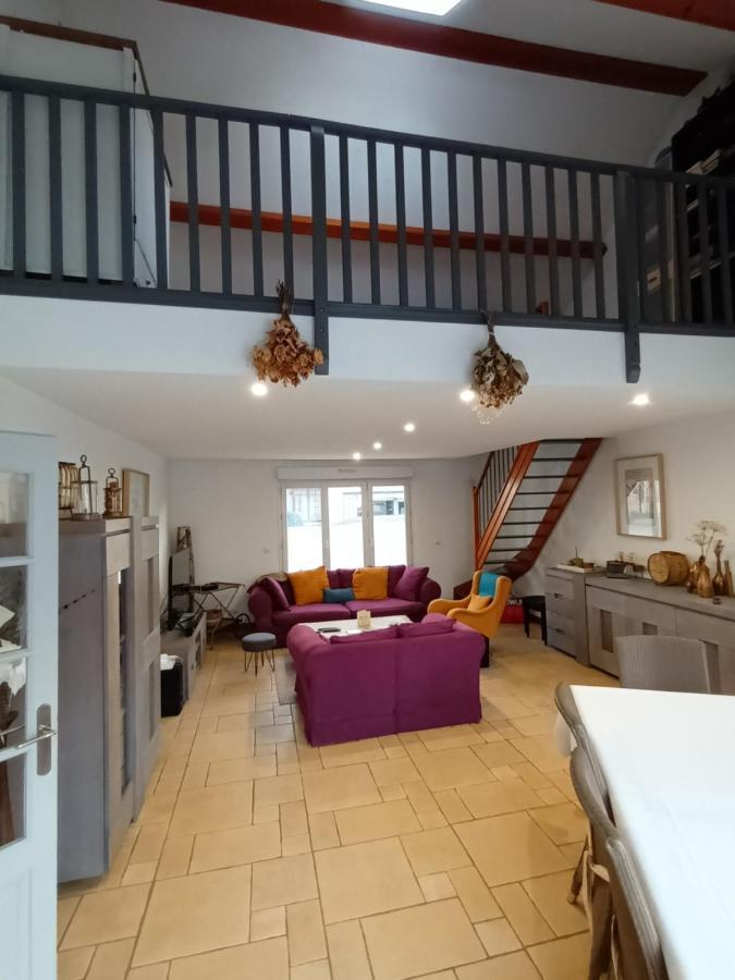 Grande Maison Familiale 300 M De La Et Du Centre Holiday home