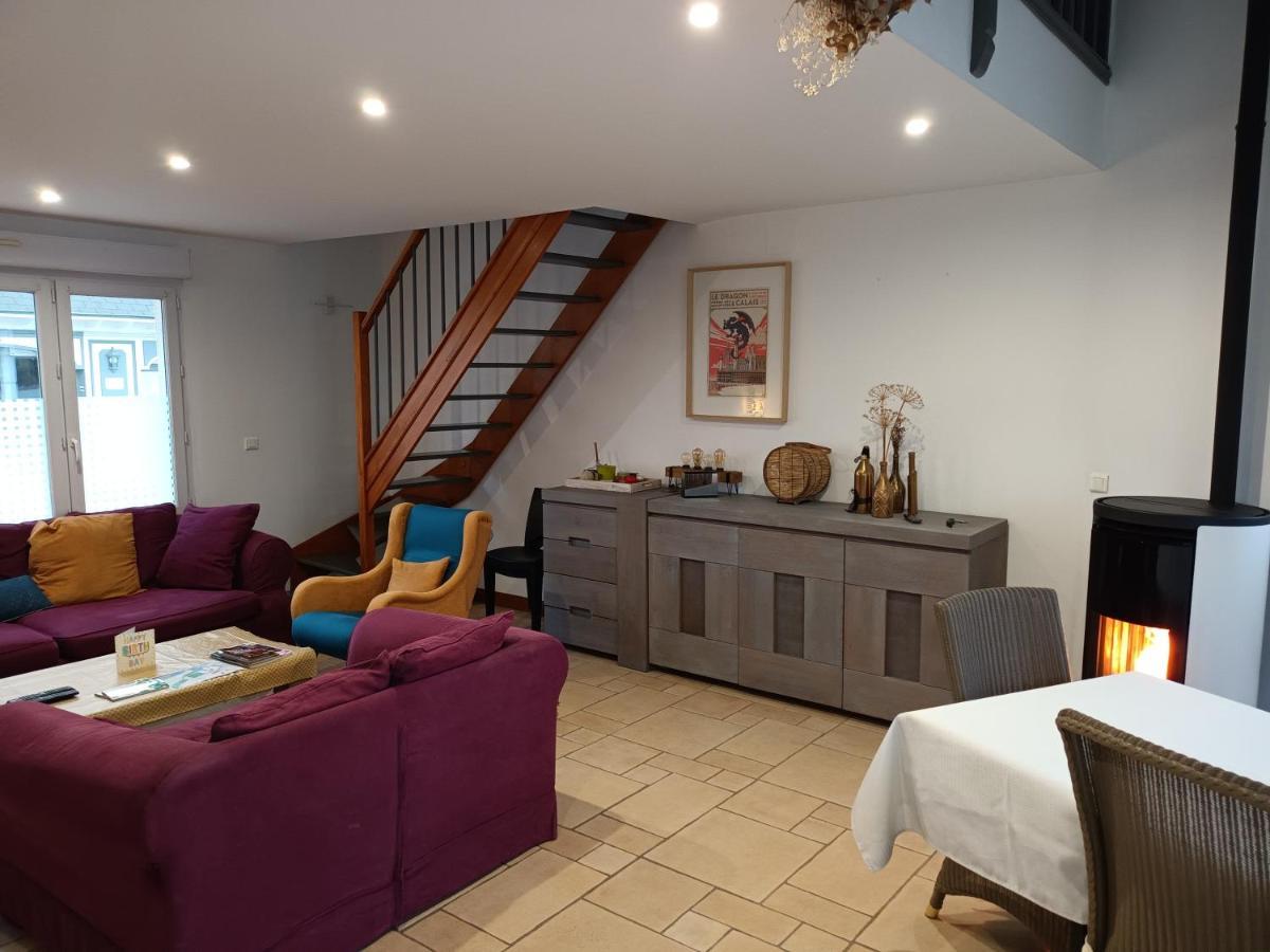 Holiday home Grande Maison Familiale 300 M De La Et Du Centre